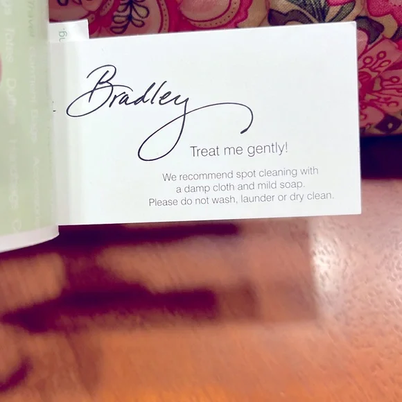 Vera Bradley Pink Bag and Mini Wallet Set.  All new with original gift bag. - Picture 11 of 12